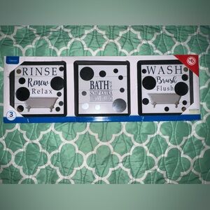 Black and White Bath Wall Art Set